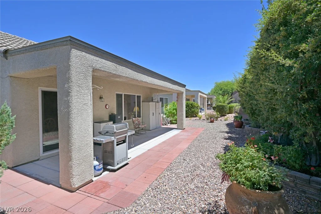 2200 Sawtooth Mountain, Henderson, NV 89044