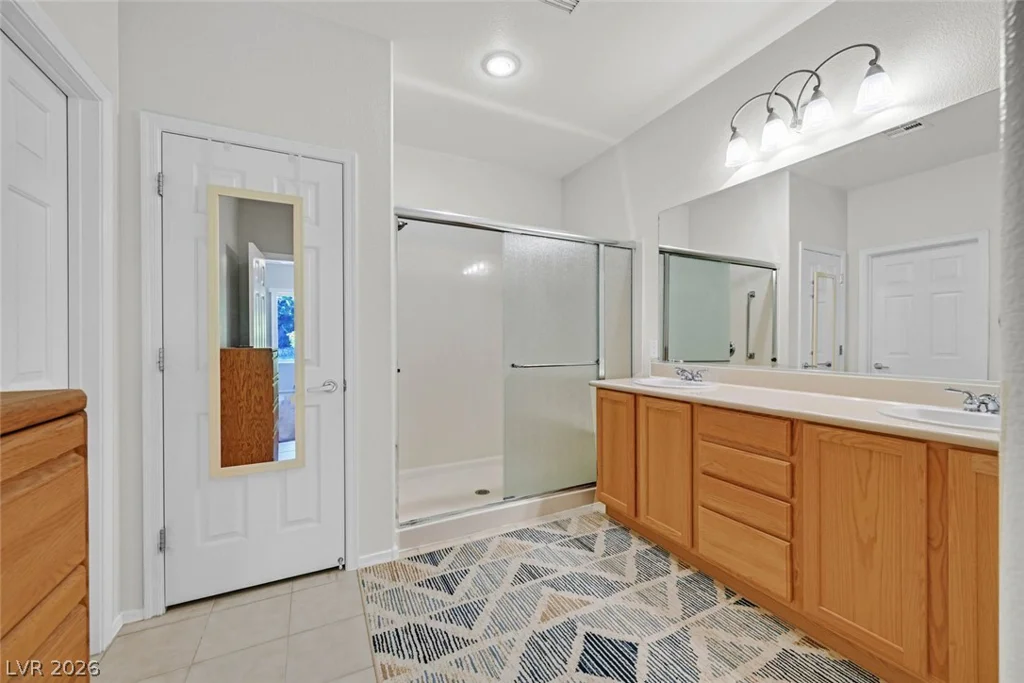 2200 Sawtooth Mountain, Henderson, NV 89044