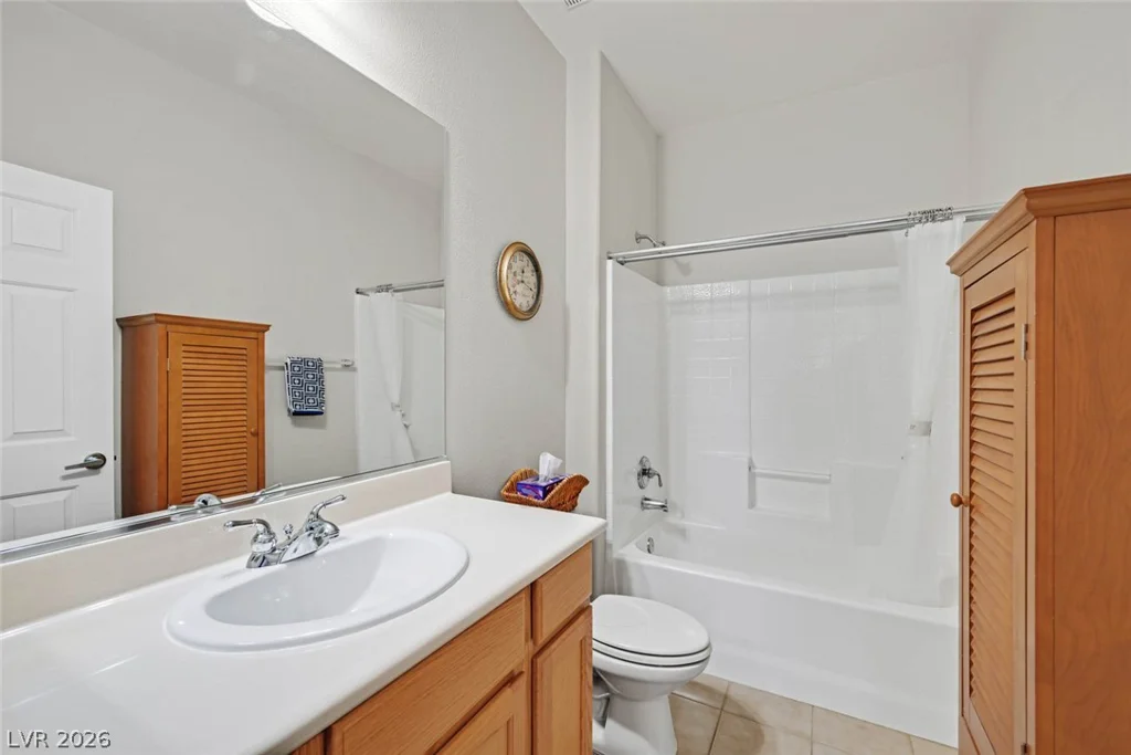 2200 Sawtooth Mountain, Henderson, NV 89044