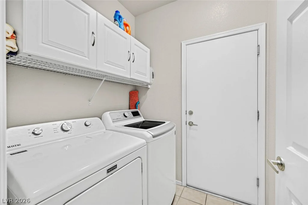 2200 Sawtooth Mountain, Henderson, NV 89044