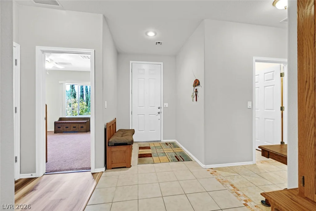 2200 Sawtooth Mountain, Henderson, NV 89044