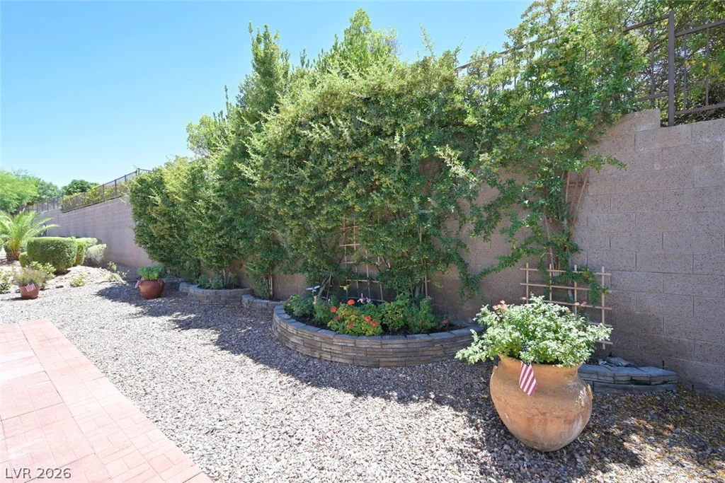2200 Sawtooth Mountain, Henderson, NV 89044