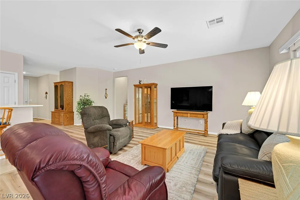 2200 Sawtooth Mountain, Henderson, NV 89044