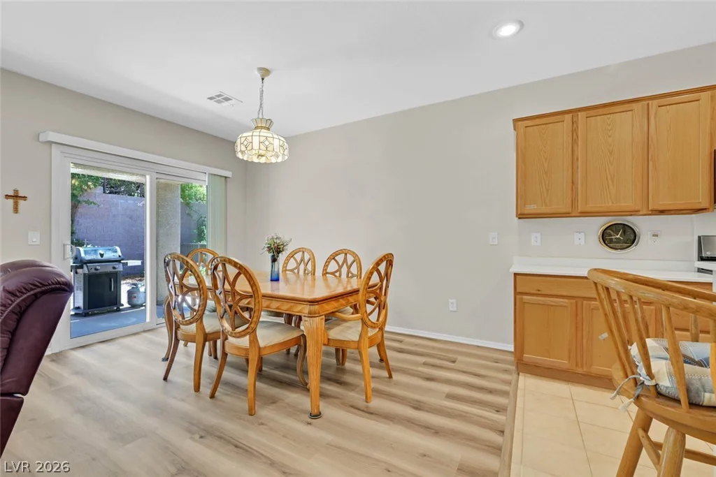 2200 Sawtooth Mountain, Henderson, NV 89044