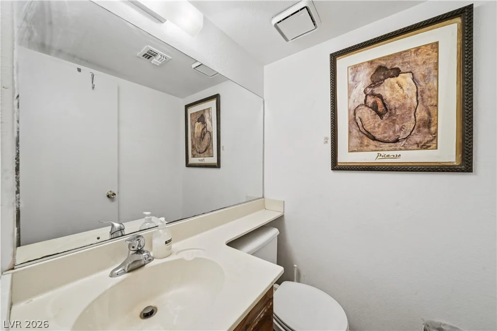 6728 Wenatchee, Las Vegas, NV 89107