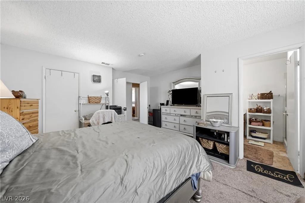 6728 Wenatchee, Las Vegas, NV 89107
