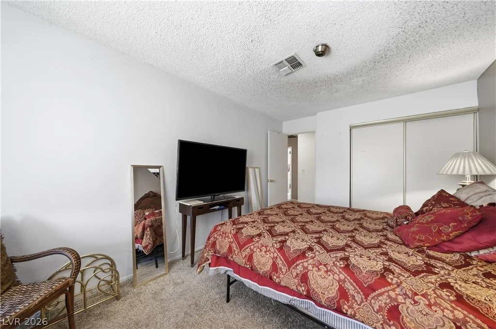 6728 Wenatchee, Las Vegas, NV 89107