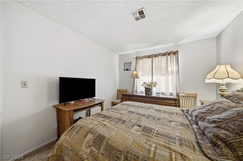 6728 Wenatchee, Las Vegas, NV 89107