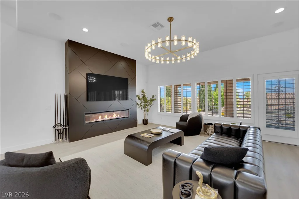 2908 Haddon, Las Vegas, NV 89134
