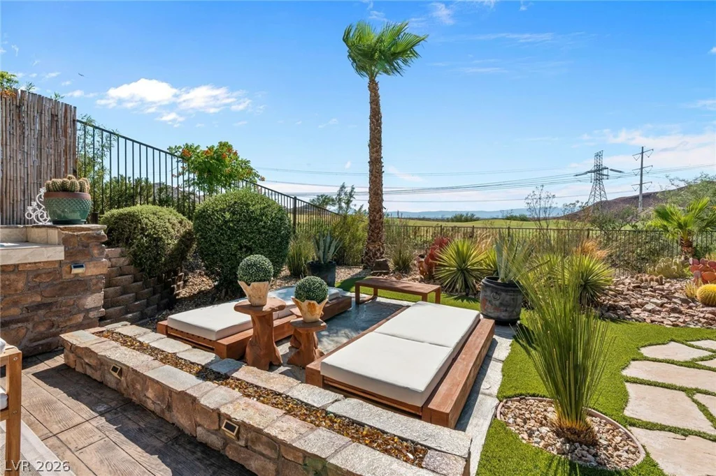 69 Contrada Fiore, Henderson, NV 89011