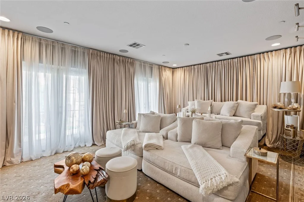 69 Contrada Fiore, Henderson, NV 89011