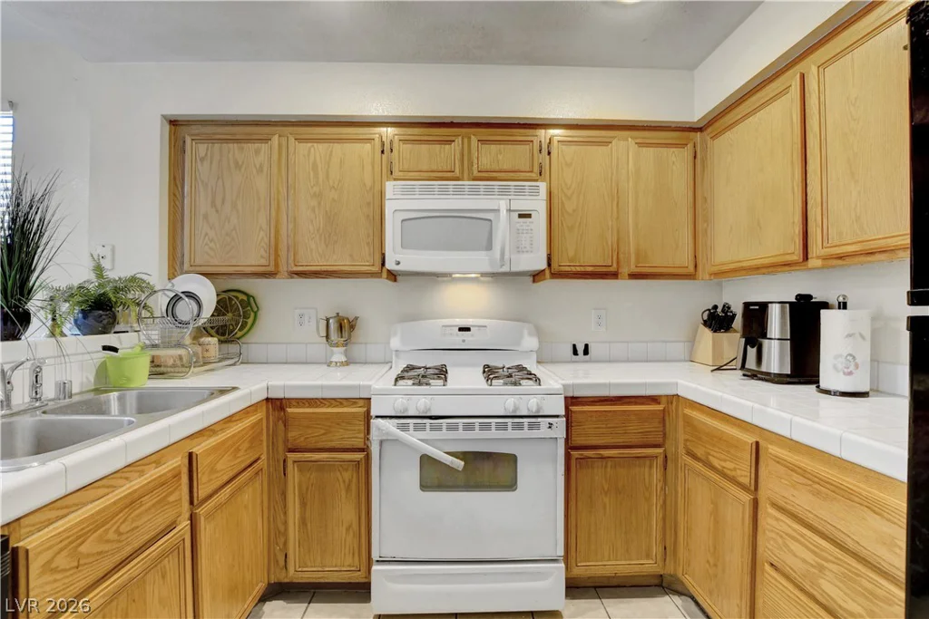 5155 Tropicana, Las Vegas, NV 89103