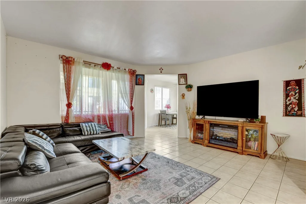 5155 Tropicana, Las Vegas, NV 89103