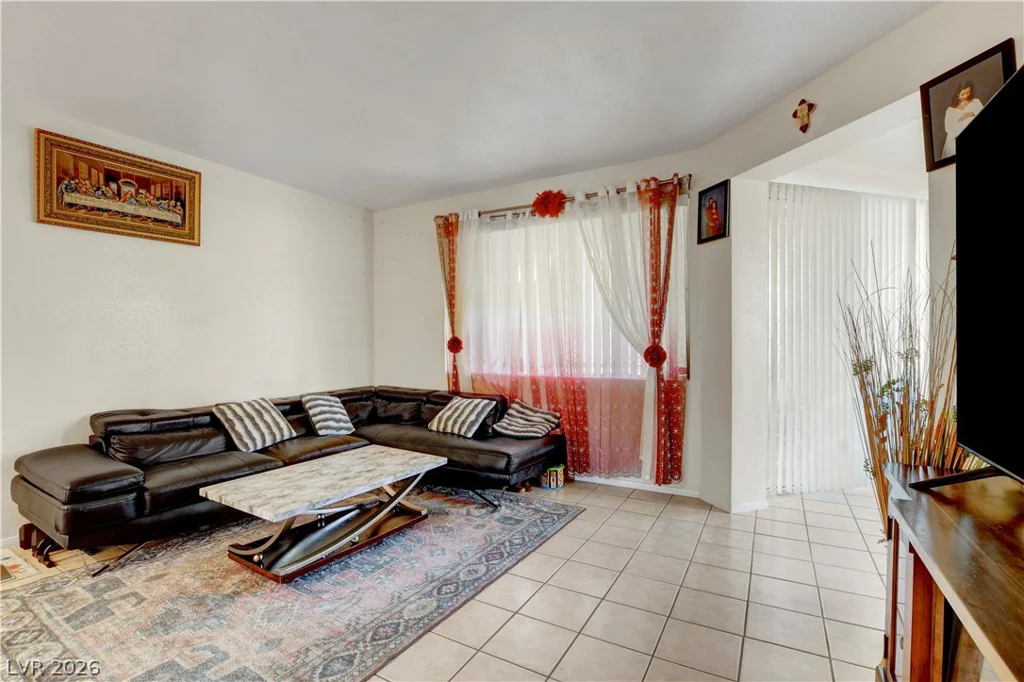5155 Tropicana, Las Vegas, NV 89103