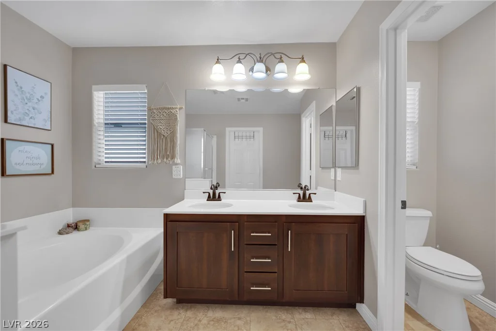 4913 Apache Valley, Las Vegas, NV 89131