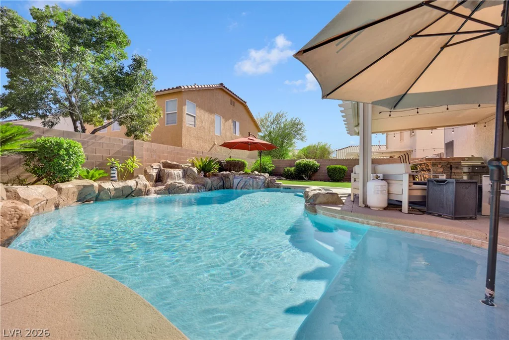 4913 Apache Valley, Las Vegas, NV 89131