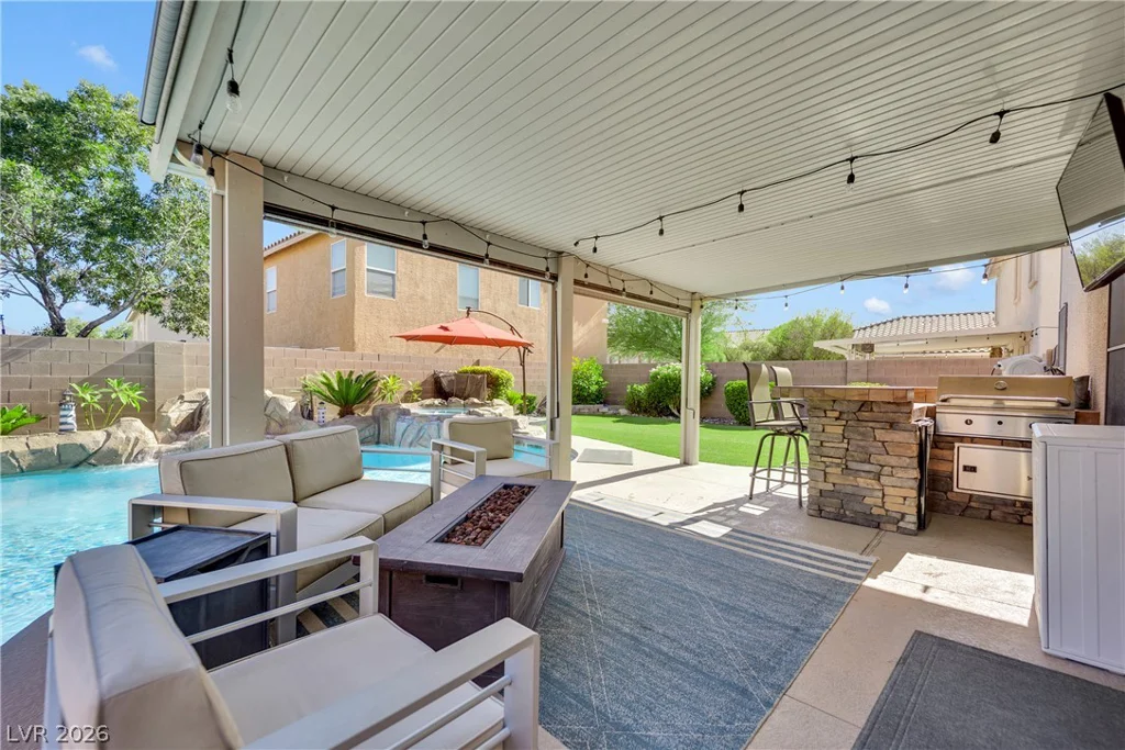 4913 Apache Valley, Las Vegas, NV 89131