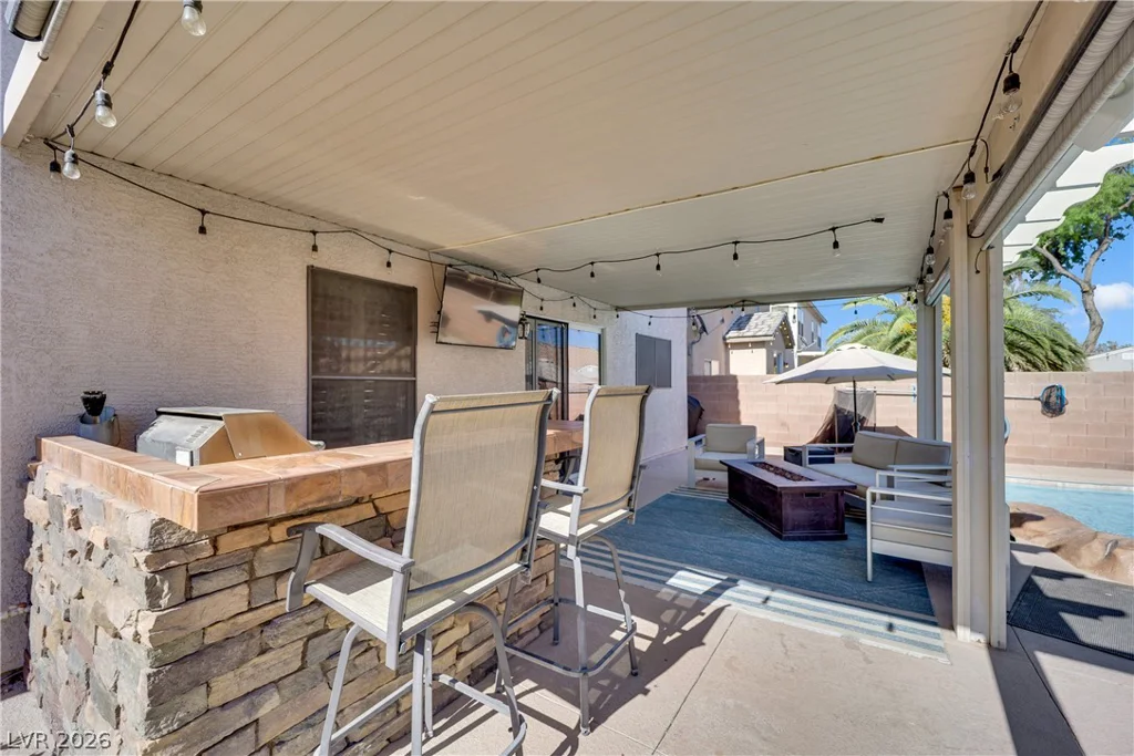 4913 Apache Valley, Las Vegas, NV 89131
