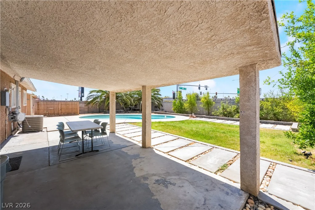 6101 Chelsea, Las Vegas, NV 89107