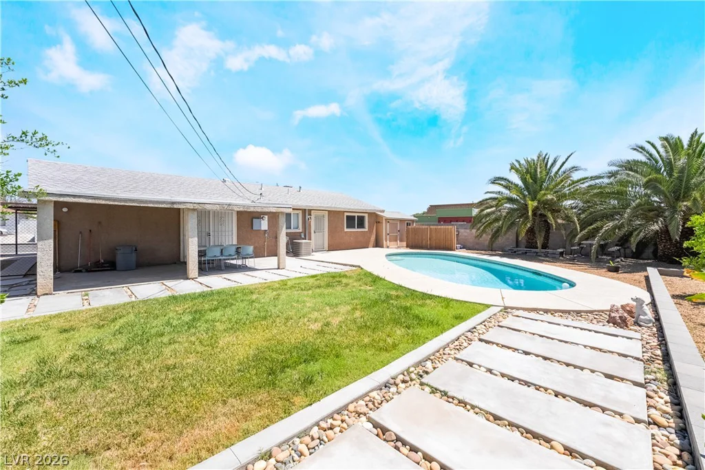 6101 Chelsea, Las Vegas, NV 89107