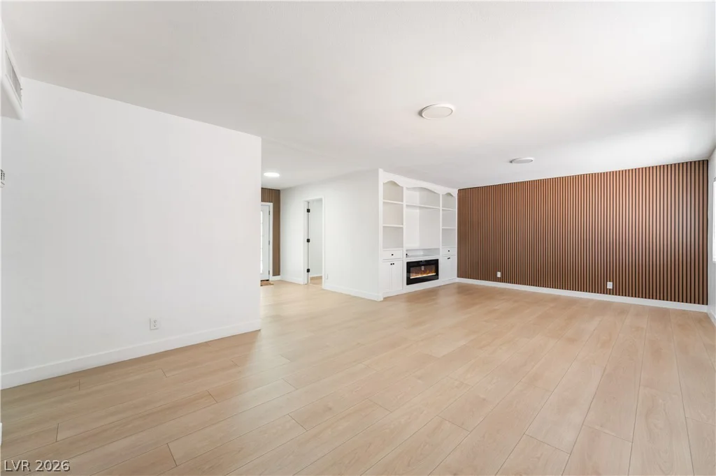 6101 Chelsea, Las Vegas, NV 89107