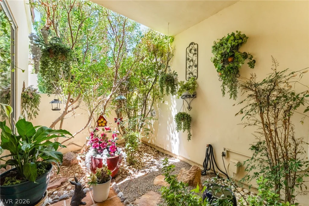 5216 Painted Lakes, Las Vegas, NV 89149