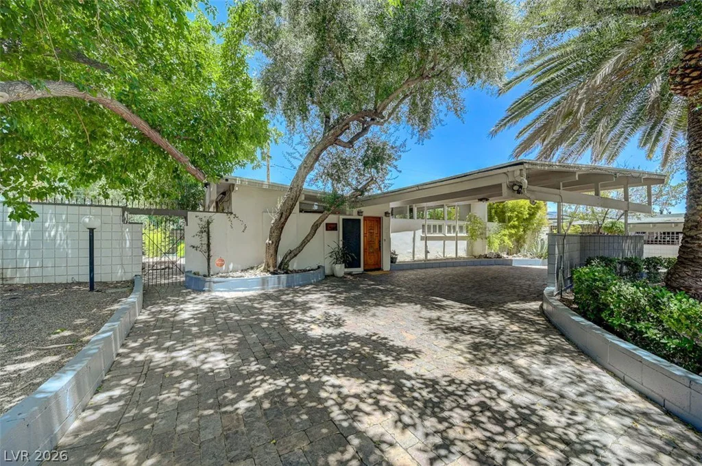 549 Canosa, Las Vegas, NV 89104