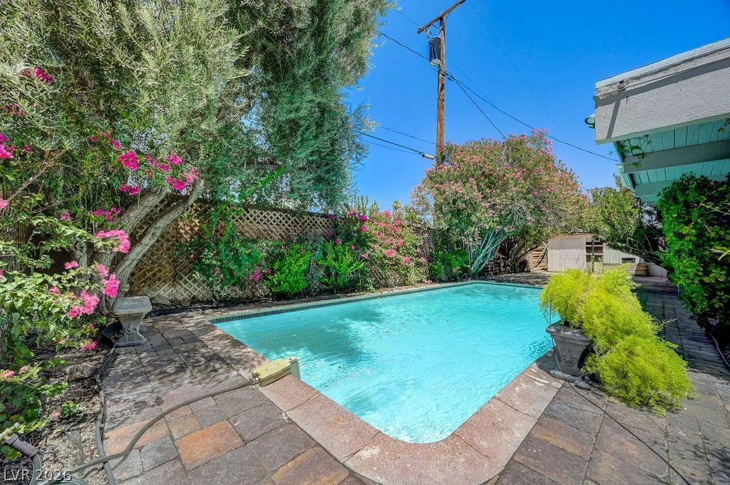 549 Canosa, Las Vegas, NV 89104