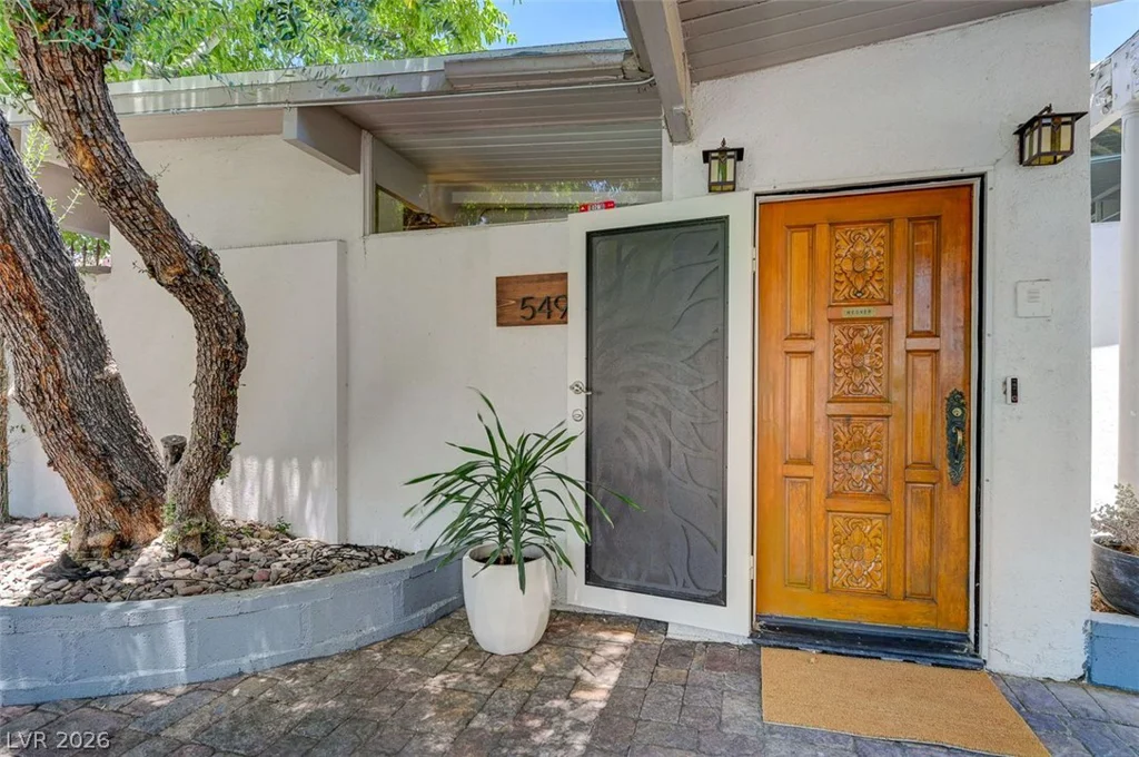 549 Canosa, Las Vegas, NV 89104