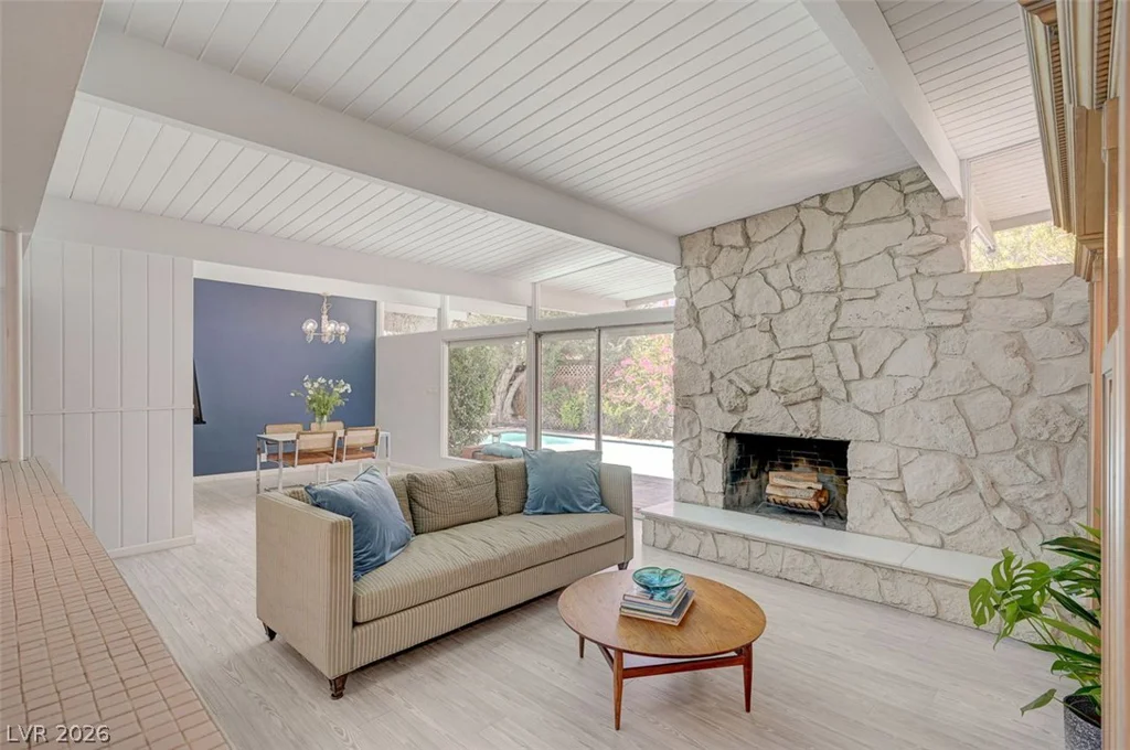 549 Canosa, Las Vegas, NV 89104