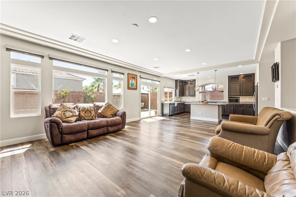 8256 Dover Canyon, Las Vegas, NV 89139
