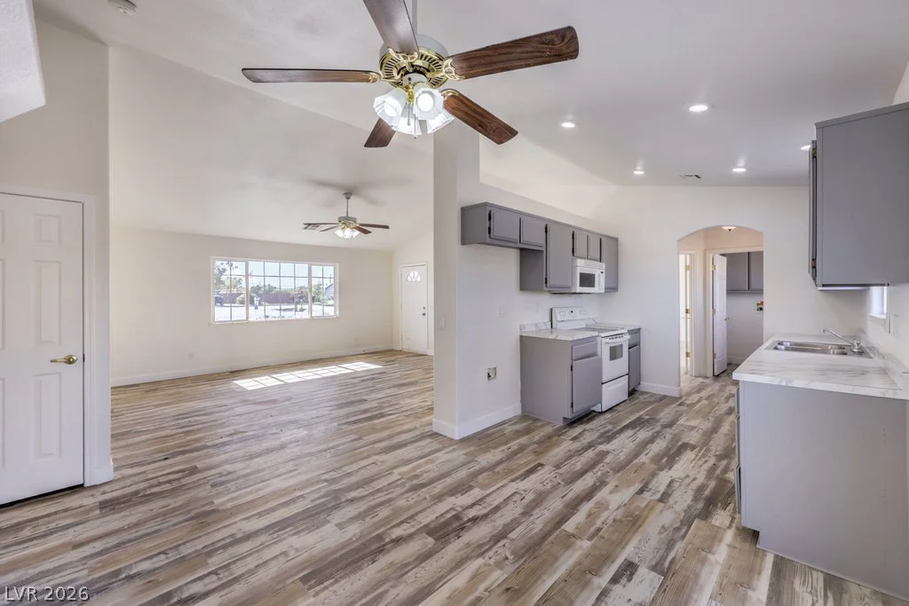 3950 Rainbow, Pahrump, NV 89048