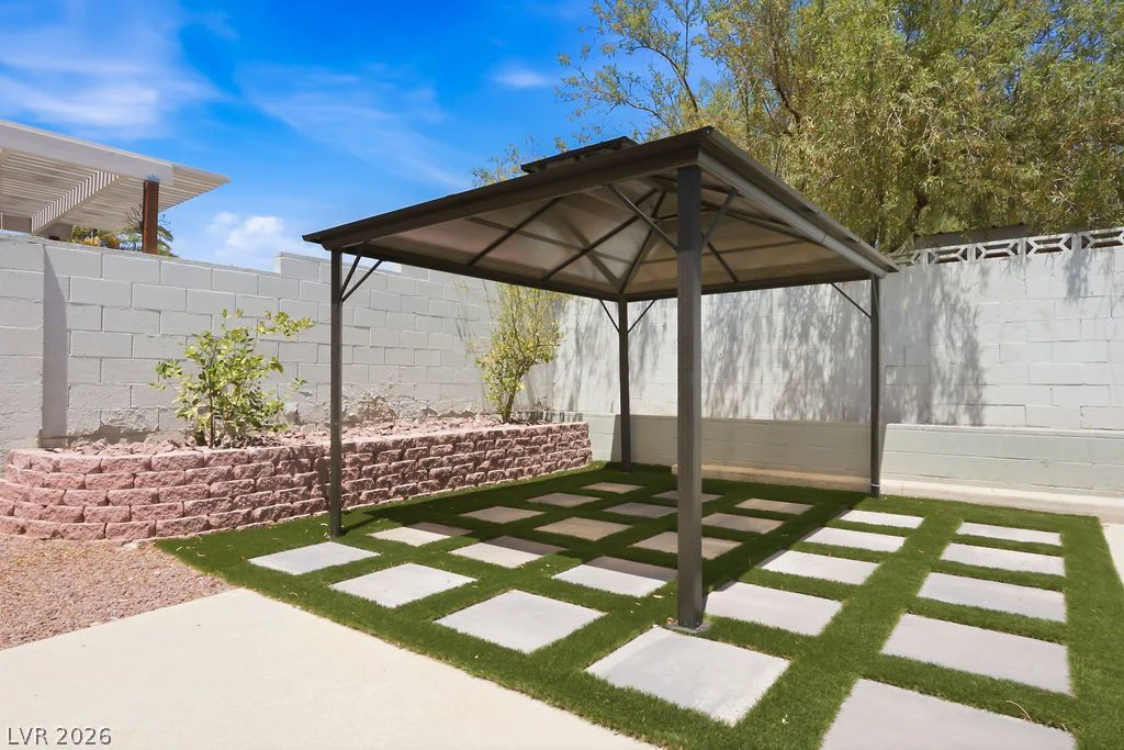 3700 Briarglen, Las Vegas, NV 89108
