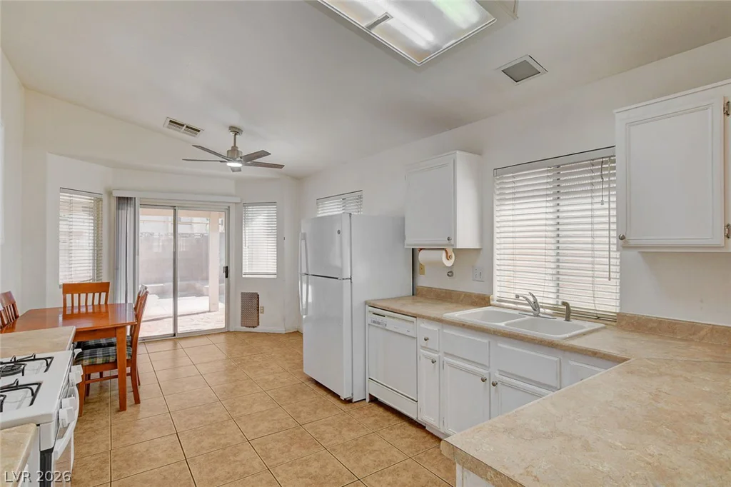 6513 Wild River, Las Vegas, NV 89108