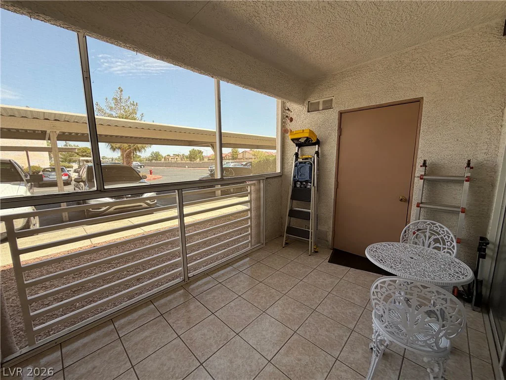 4555 Sahara, Las Vegas, NV 89104