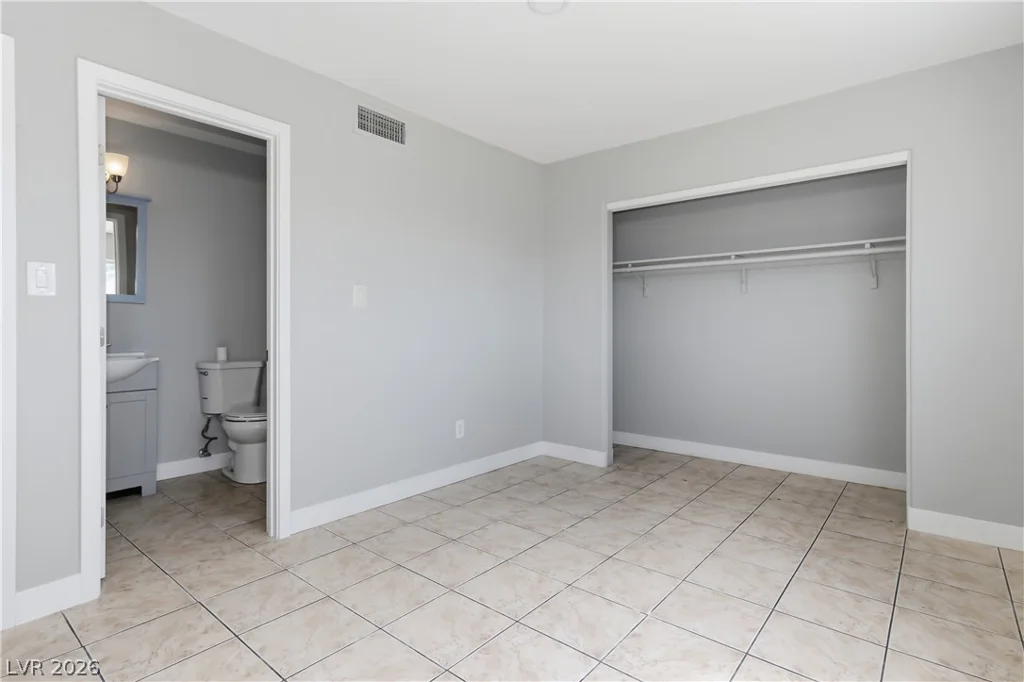904 Vaughn St., Las Vegas, NV 89101