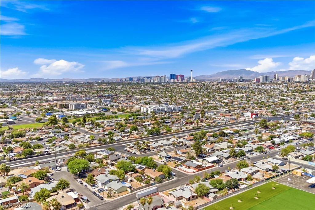 904 Vaughn St., Las Vegas, NV 89101