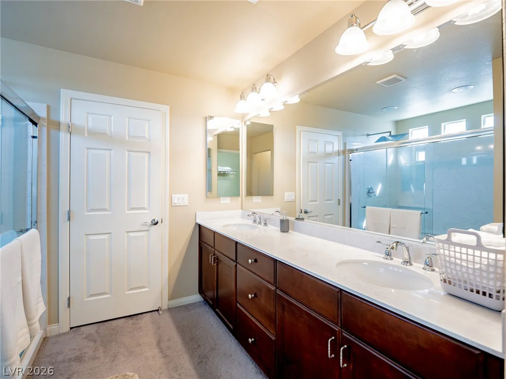 8104 Russell Creek, Las Vegas, NV 89139