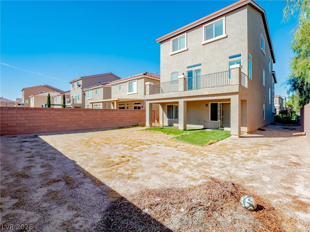 8104 Russell Creek, Las Vegas, NV 89139