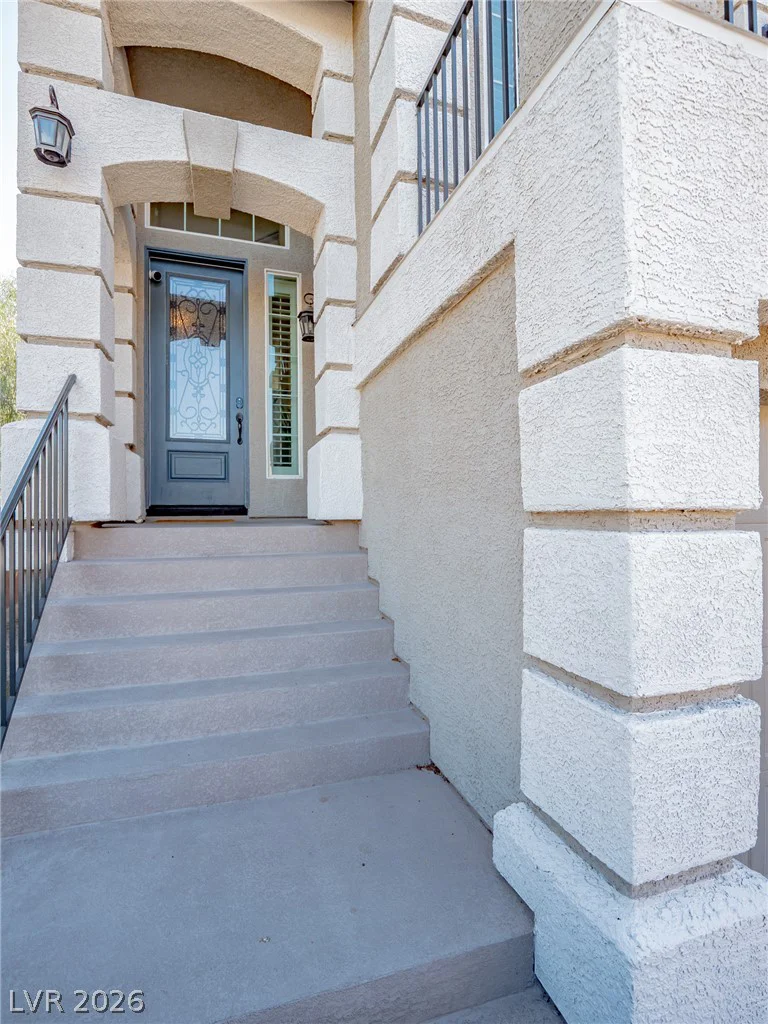 8104 Russell Creek, Las Vegas, NV 89139