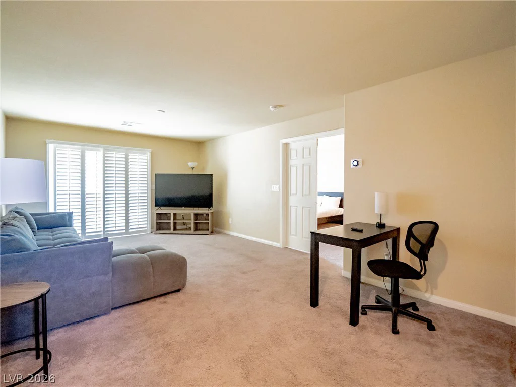 8104 Russell Creek, Las Vegas, NV 89139