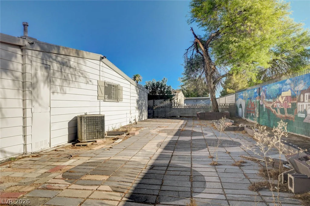 293 Sir William, Las Vegas, NV 89110