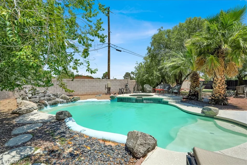 5008 Donnie, Las Vegas, NV 89130