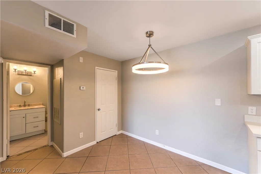 221 Mission Catalina, Las Vegas, NV 89107