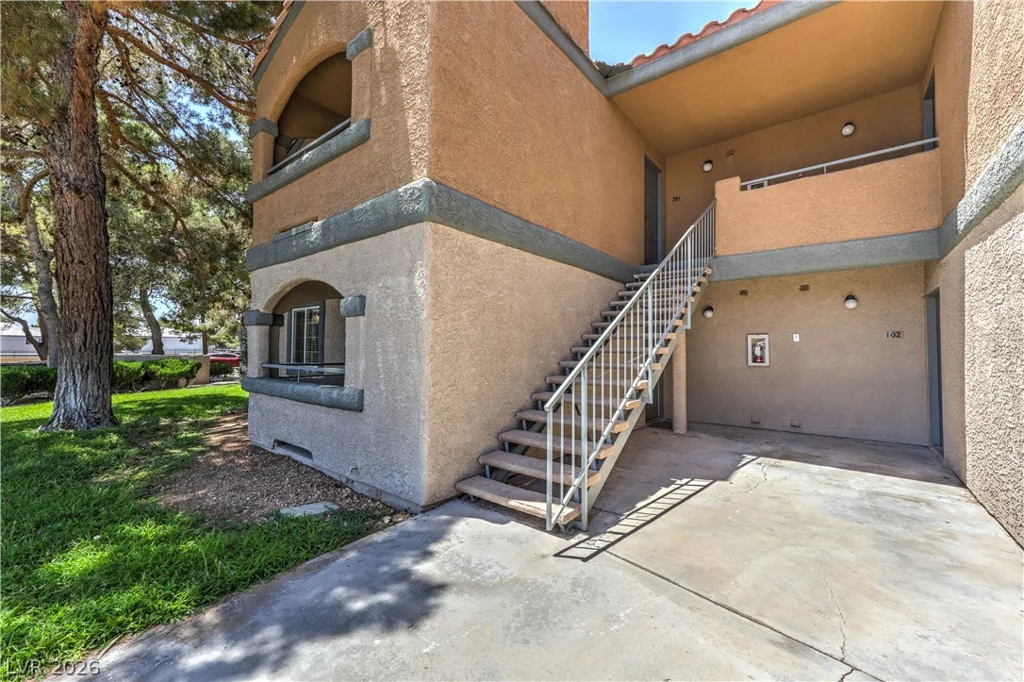 221 Mission Catalina, Las Vegas, NV 89107