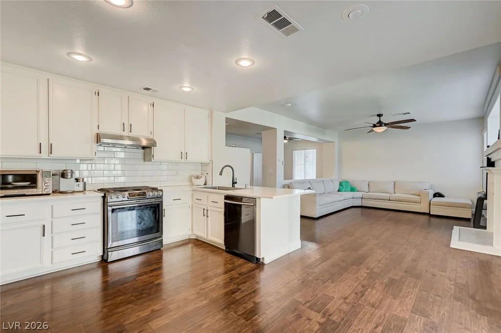 1131 Spooner, Henderson, NV 89014