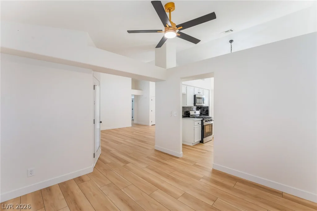 4921 Country Breeze Ct, North Las Vegas, NV 89031