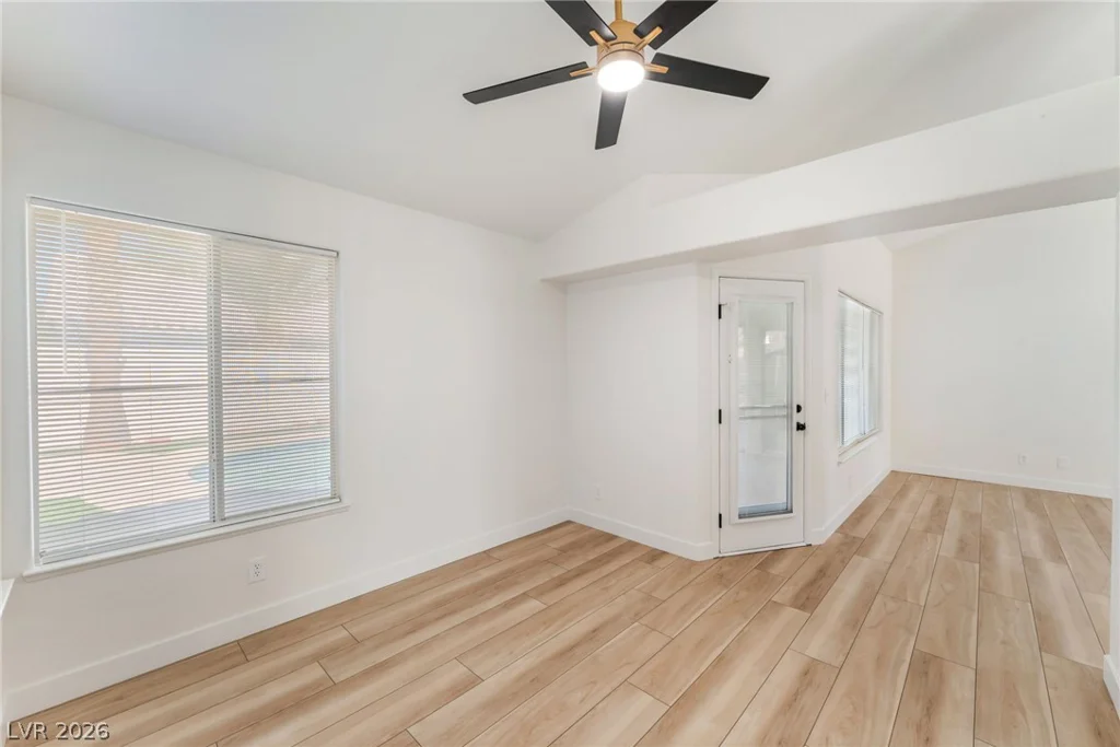 4921 Country Breeze Ct, North Las Vegas, NV 89031