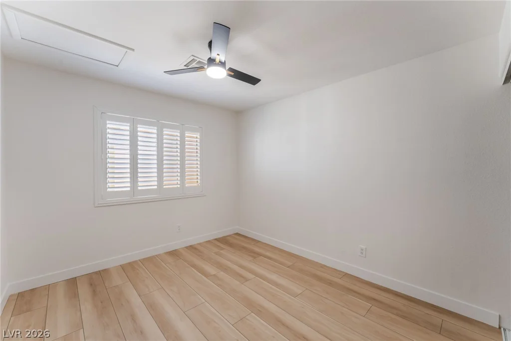 4921 Country Breeze Ct, North Las Vegas, NV 89031