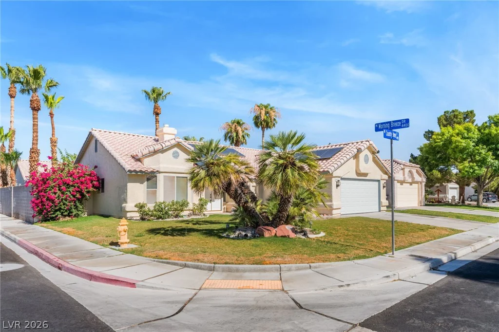 4921 Country Breeze Ct, North Las Vegas, NV 89031